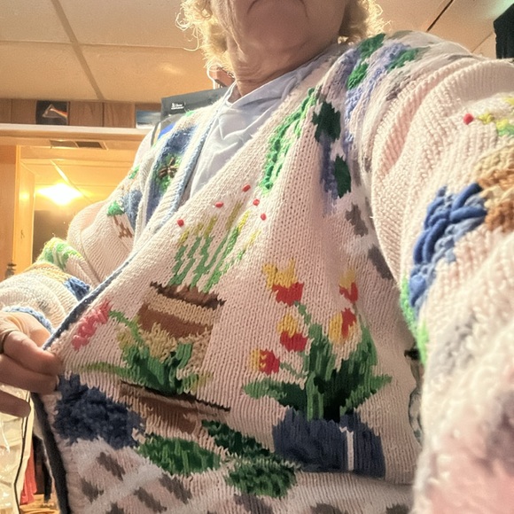 Floral Garden Knit Cardigan small - Picture 4 of 4